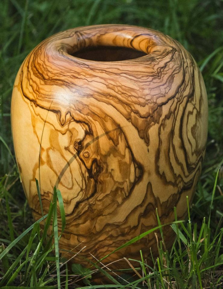 Details d'un saladier en bois d'olivier - Dubosq et Fils